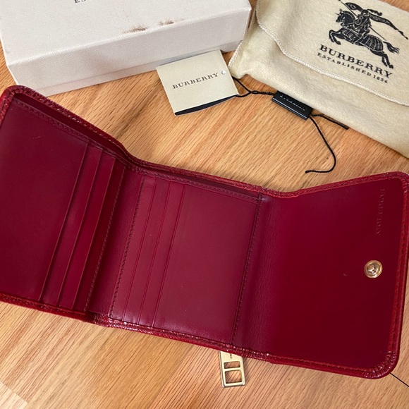 Burberry Medium Wallet - Picture 5 of 11